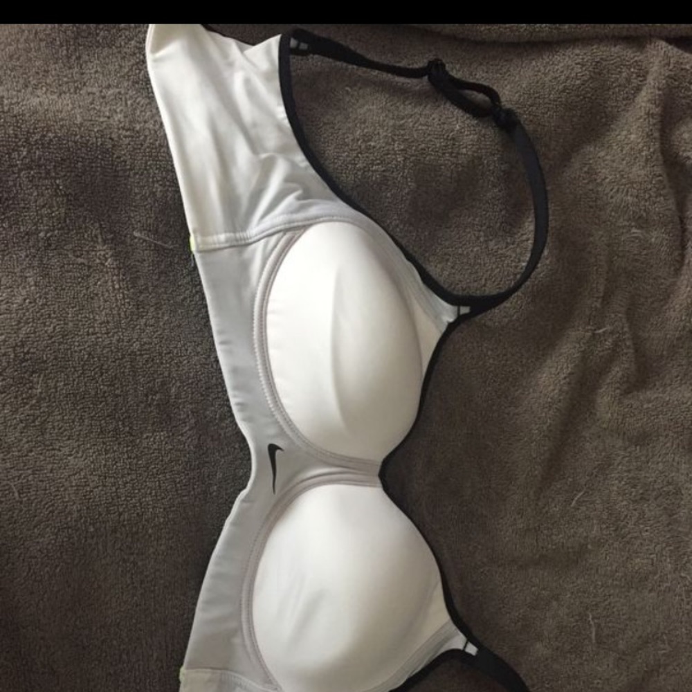 Nike bra
